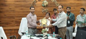 सेवानिवृत शिक्षकों को विदाई