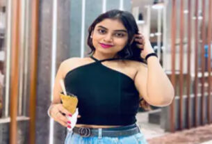 रायपुर की एयर होस्टेस का मुंबई में गला रेता